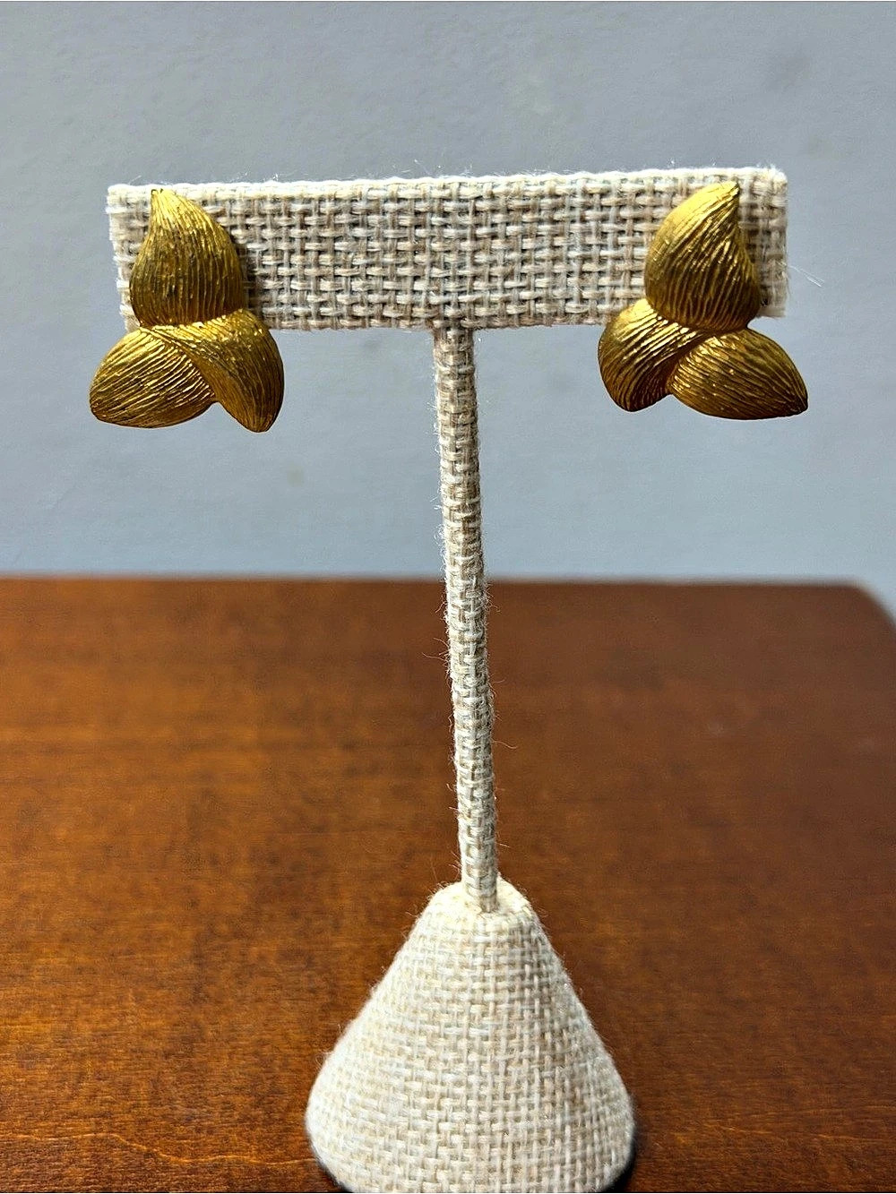 Gold Leaf Earrings Like New